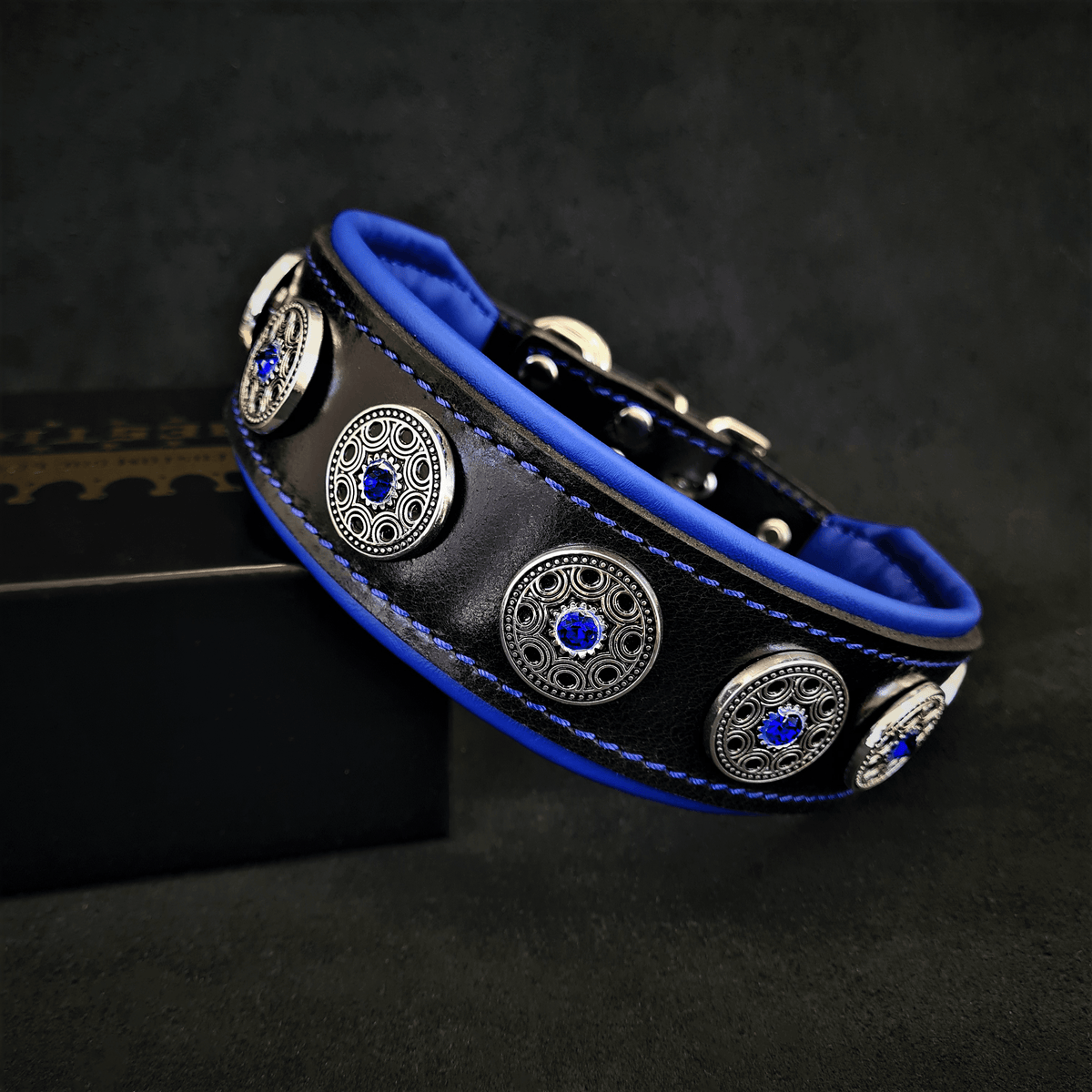 The Bijou — Black & Blue Leather Collar