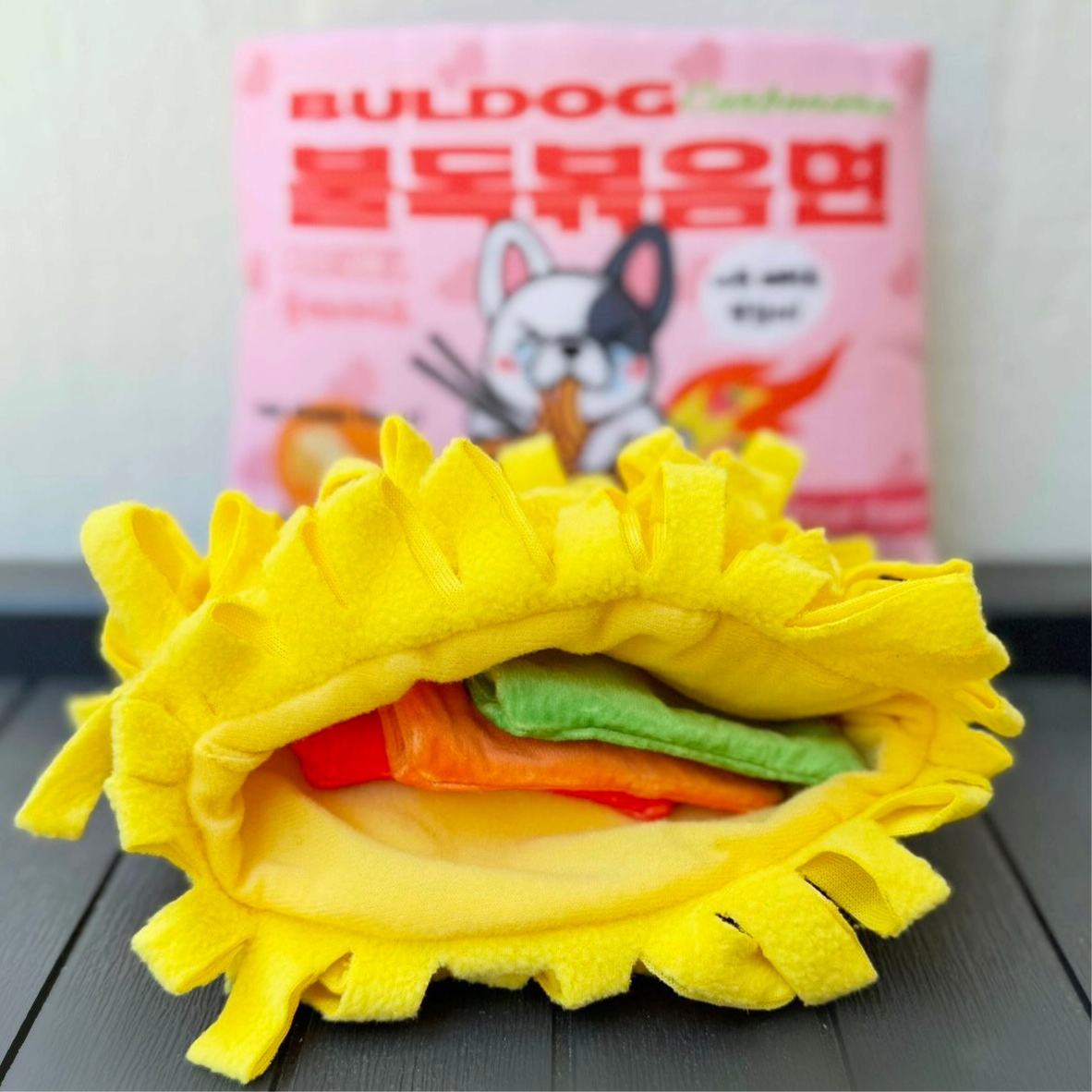 Midnight Ramen toy features and packaging