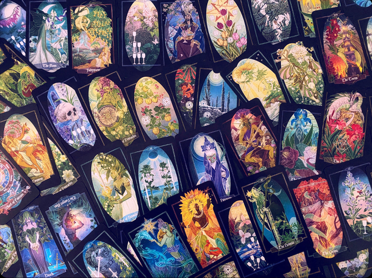 Children of Ostara — Limited Gold Tarot & Book Set
