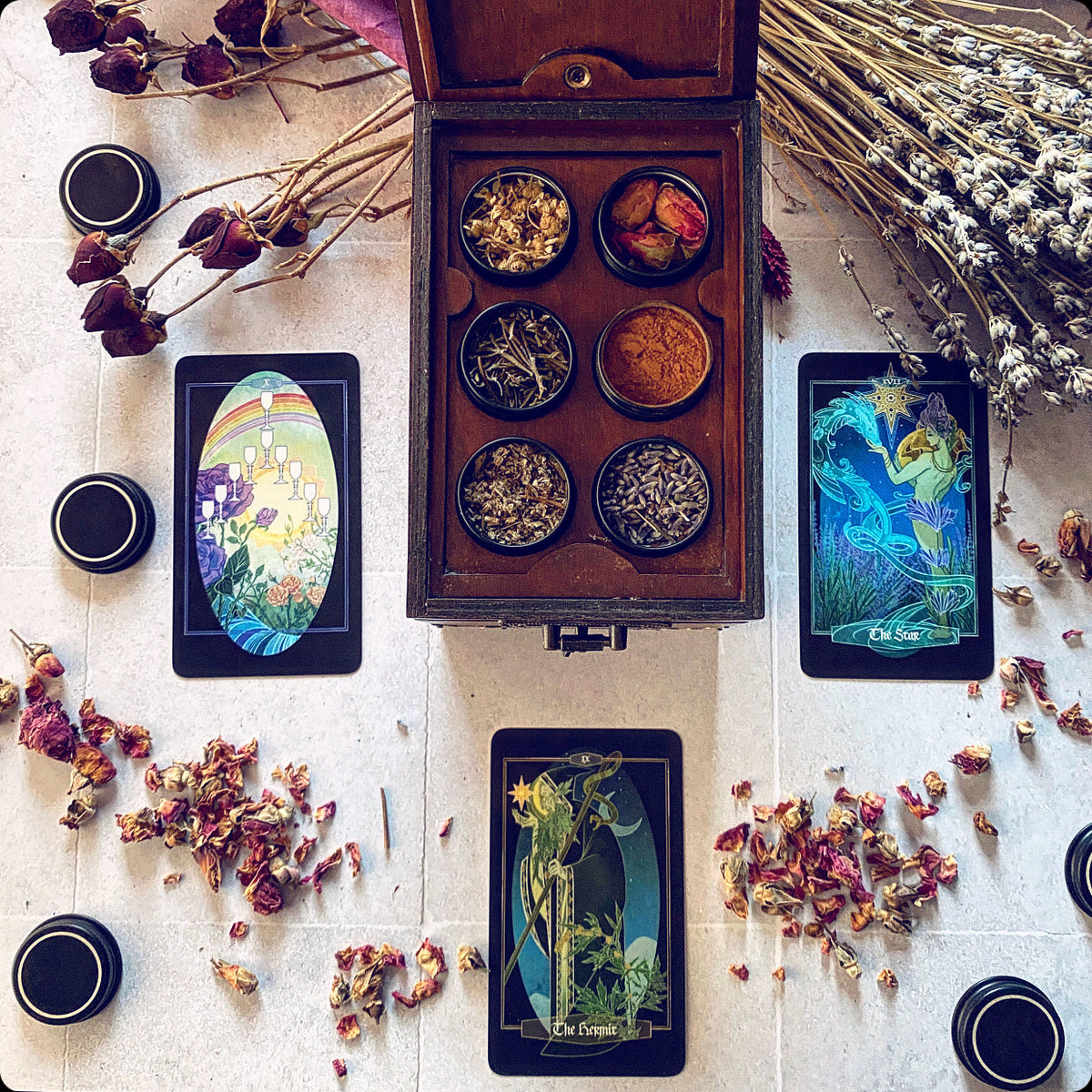 Children of Ostara — Limited Gold Tarot & Book Set