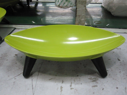 Sculpted melamine pet bowl, detail view